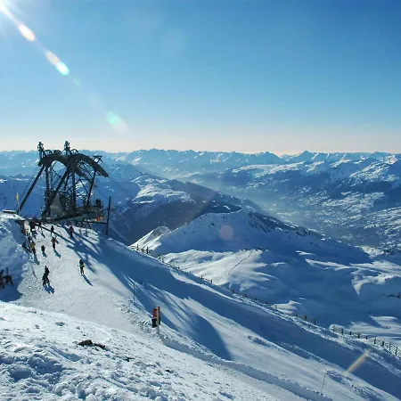 Duplex 2 Pieces - 5 Pers, Balcon Au Sud, Skis Aux Pieds, A 3 Min Du Transarc, Village Charmettoger - Fr-1-411-831 Apartment